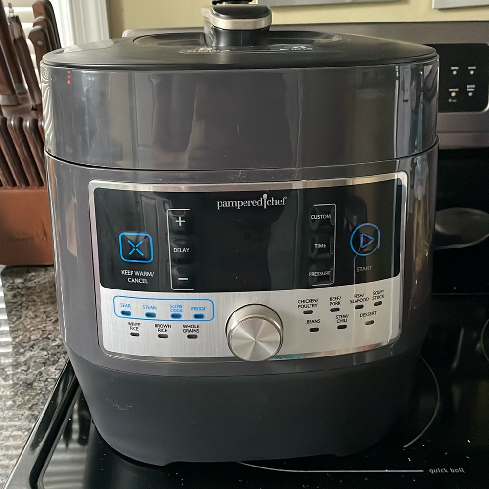Pampered chef quick cooker